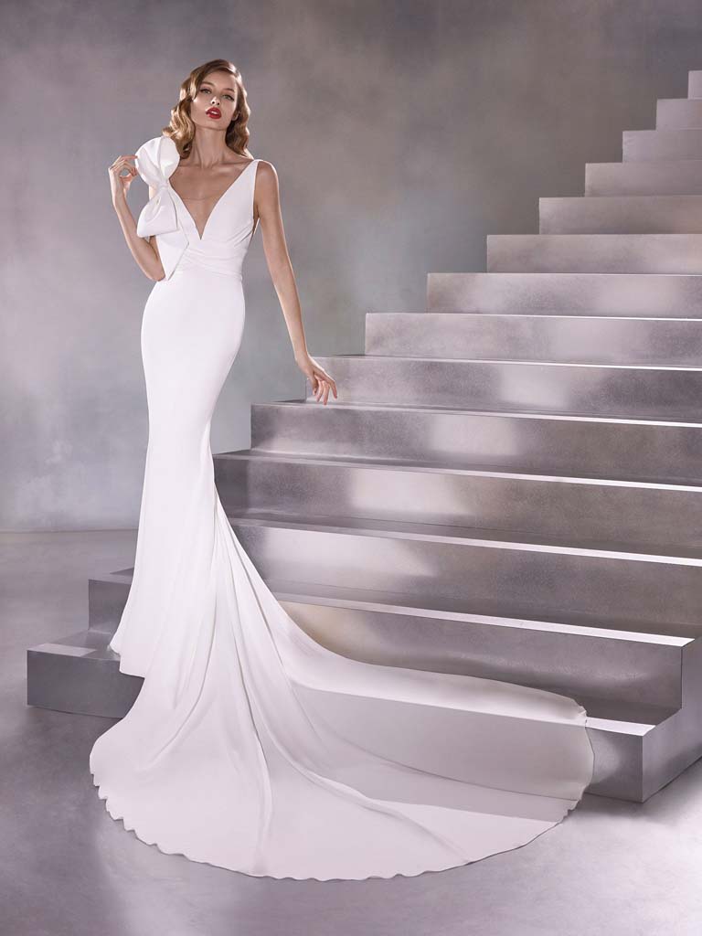 robe-de-mariee-atelier-pronovias-orbit-1.jpg