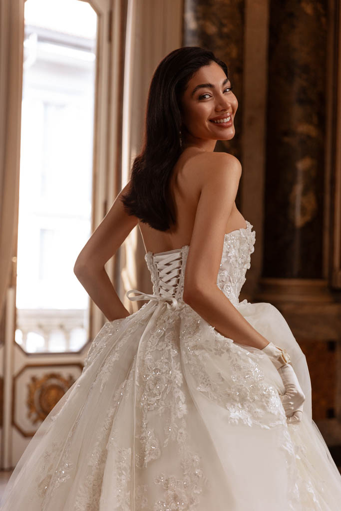 robe-de-mariee-demetrios-platinum-dp509-1.jpg